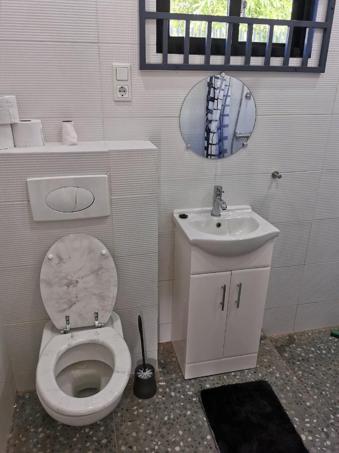 Tropical Appartement Paramaribo Luaran gambar